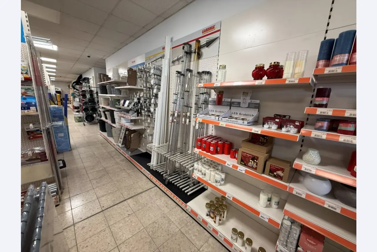 Sale of inventories of Haas Bau- und Heimwerkermarkt GmbH-22