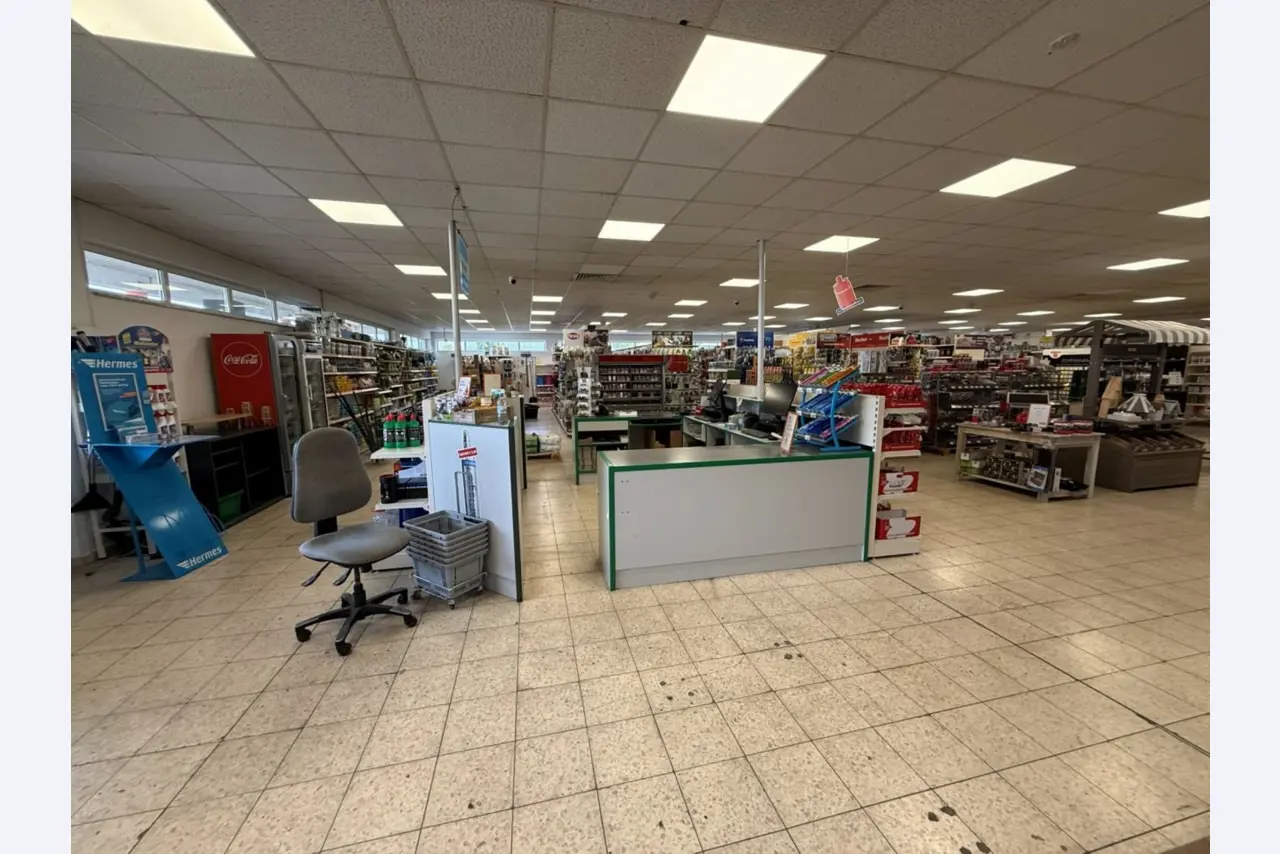 Sale of inventories of Haas Bau- und Heimwerkermarkt GmbH-4