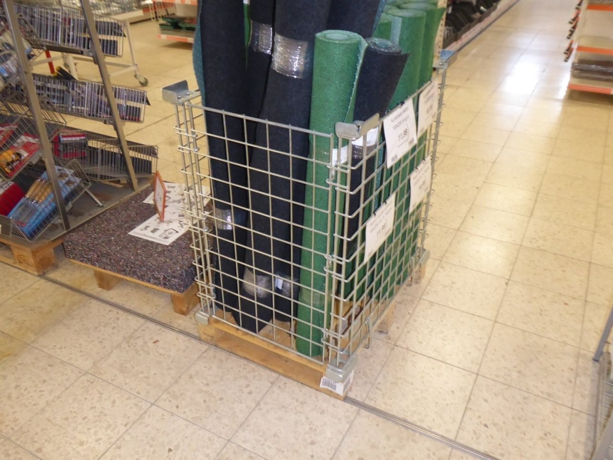 Sale of inventories of Haas Bau- und Heimwerkermarkt GmbH-32