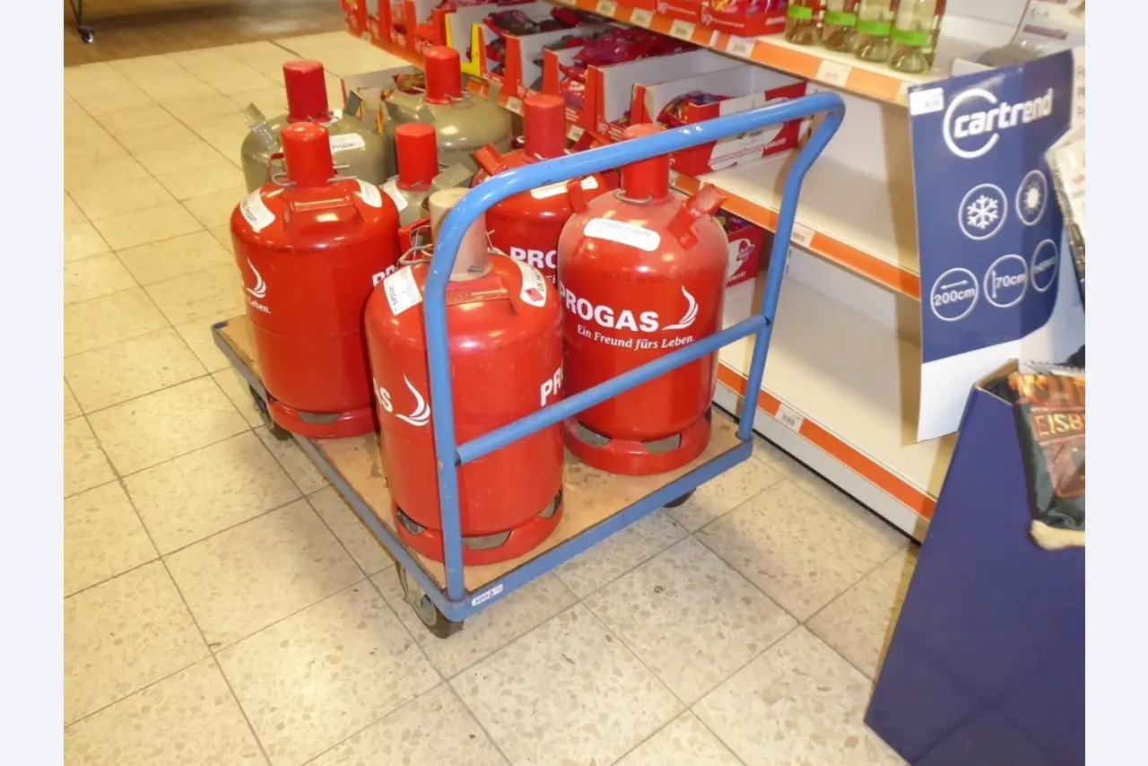 Sale of inventories of Haas Bau- und Heimwerkermarkt GmbH-36