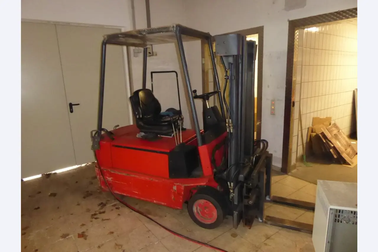 Sale of inventories of Haas Bau- und Heimwerkermarkt GmbH-44