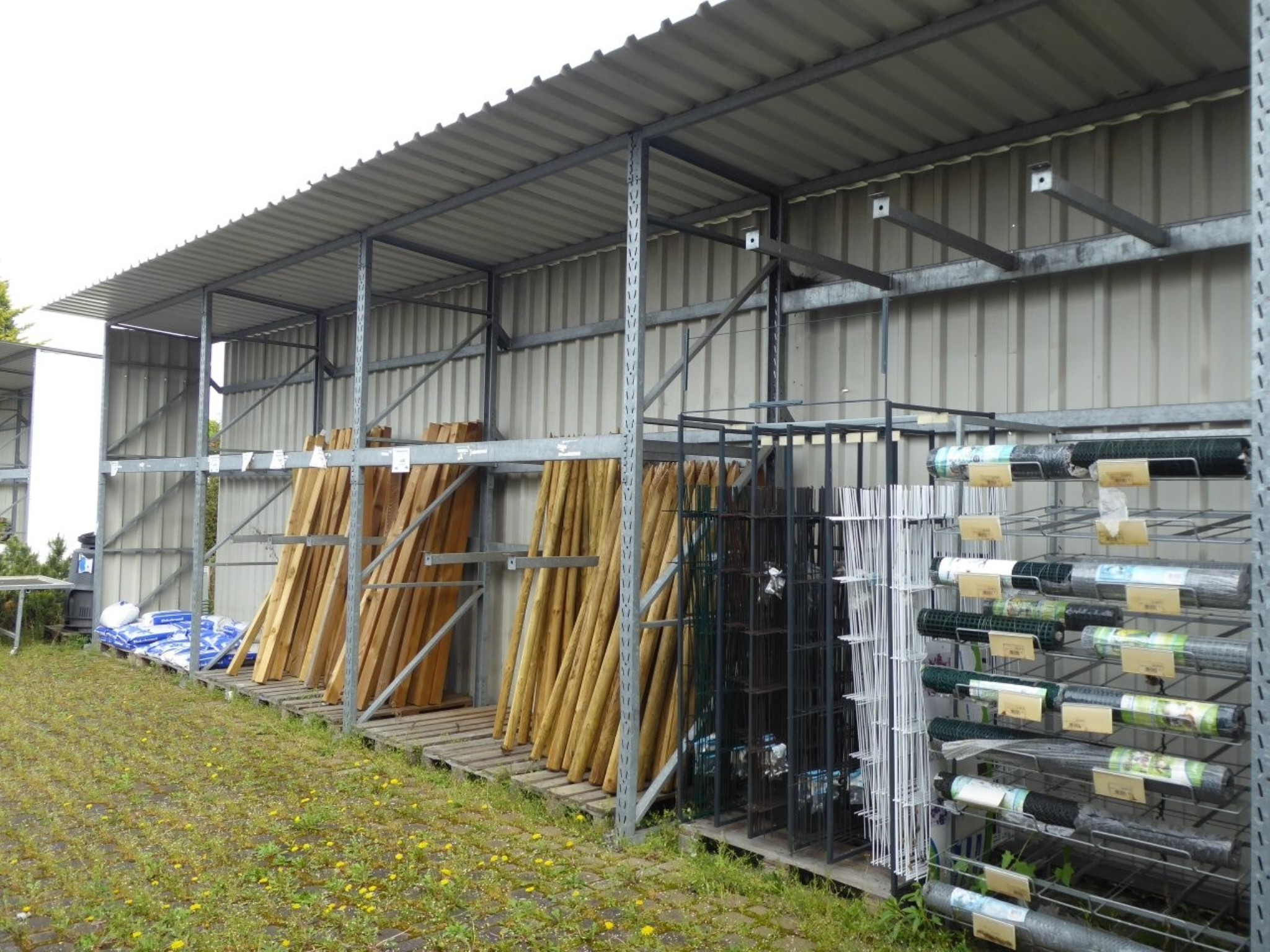 Sale of inventories of Haas Bau- und Heimwerkermarkt GmbH-47