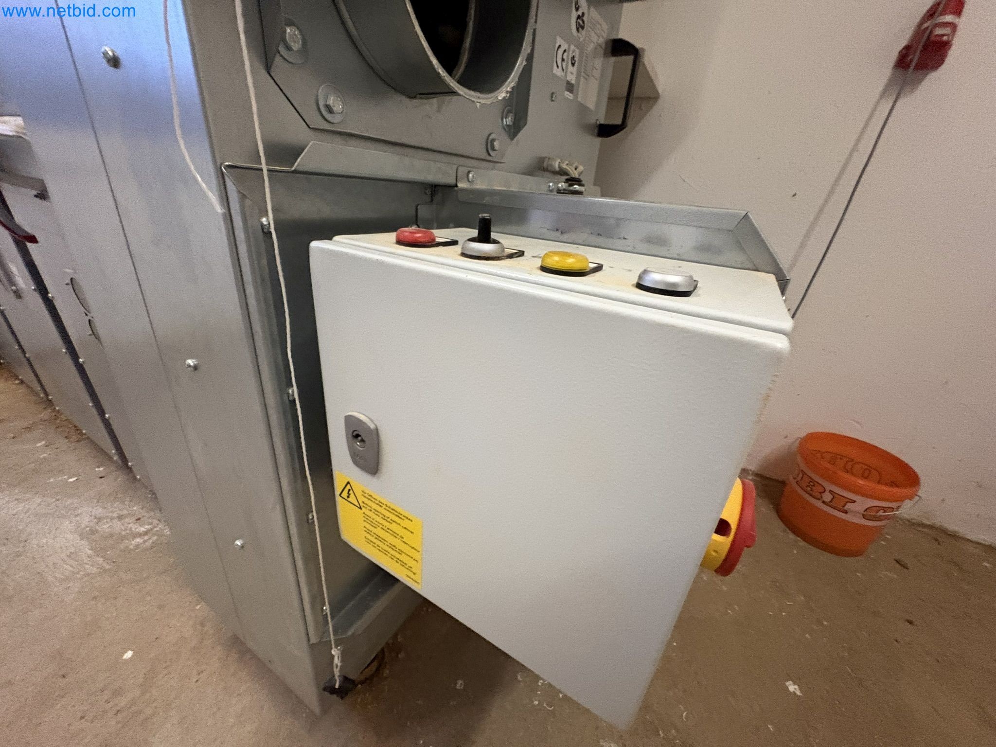 Aspirador SCHUKO VACOMAT 200 XPe-17