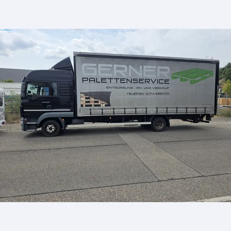 Trucks, Mobile Crushers, Loading Excavators, Mini Excavators-5