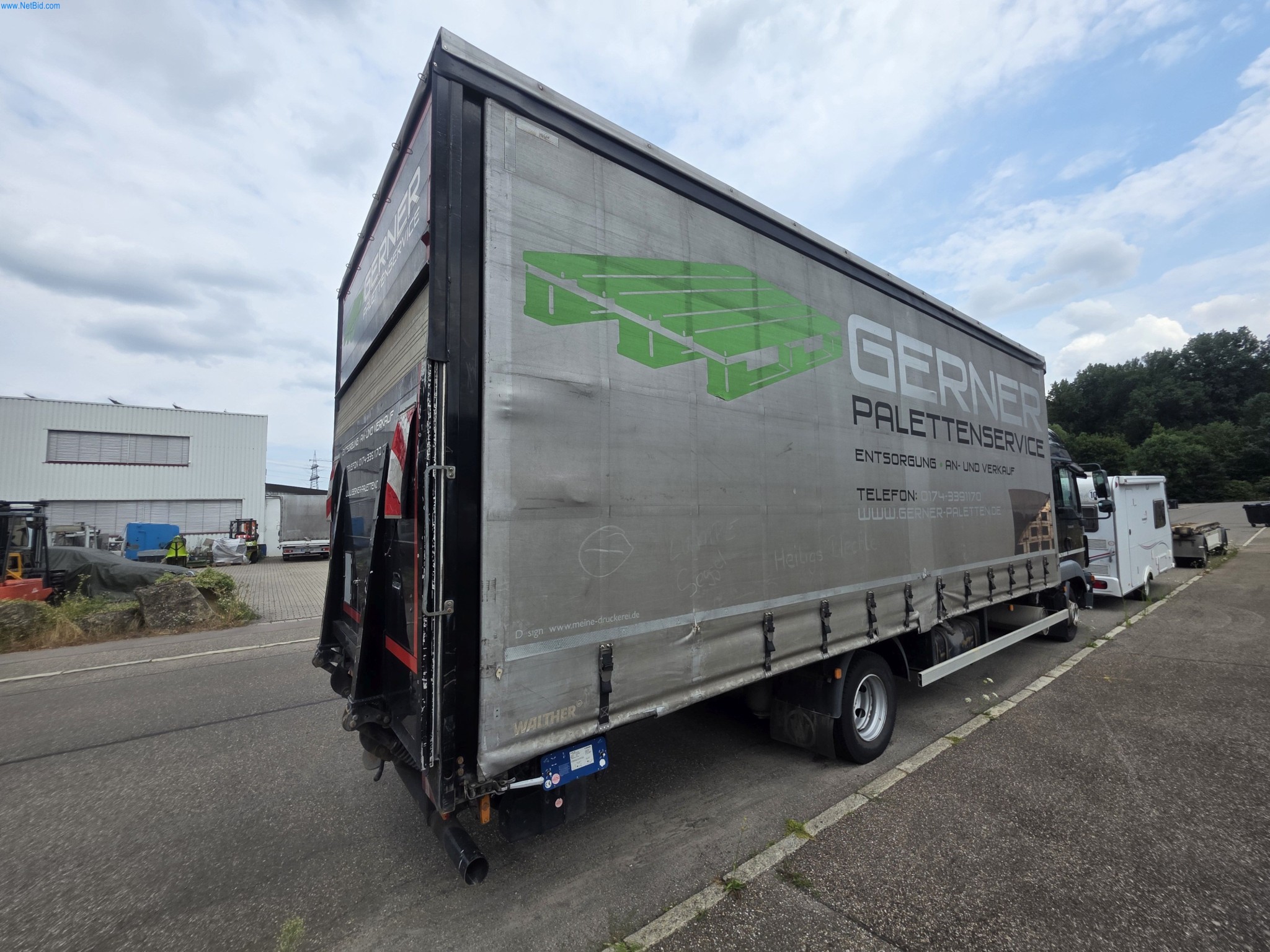 Trucks, Mobile Crushers, Loading Excavators, Mini Excavators-7