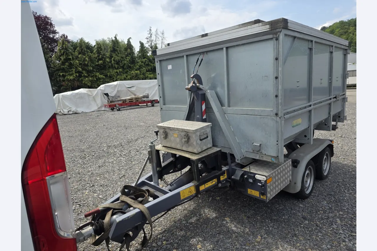 Trucks, Mobile Crushers, Loading Excavators, Mini Excavators-1