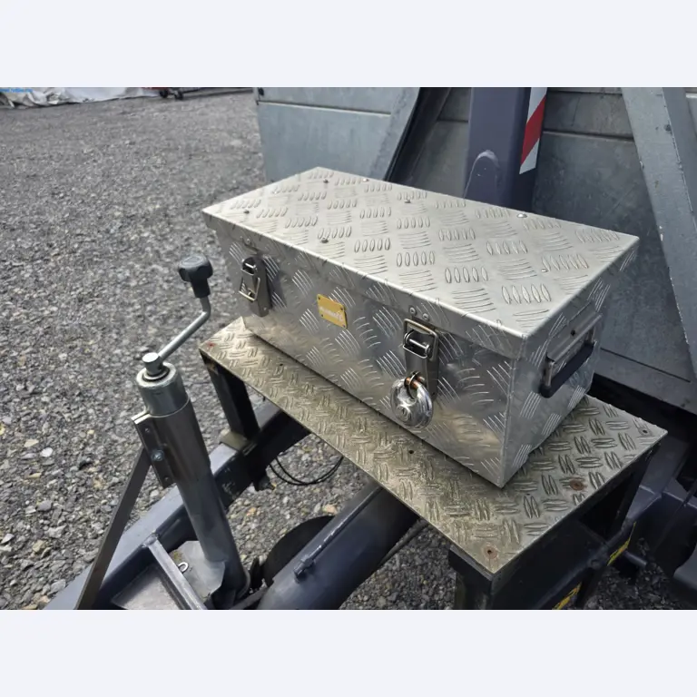 Trucks, Mobile Crushers, Loading Excavators, Mini Excavators-6