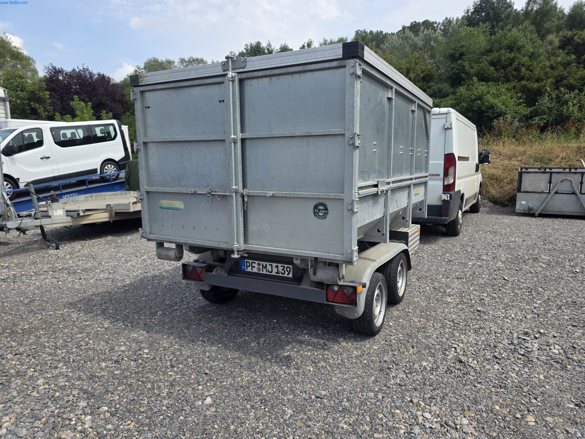 Trucks, Mobile Crushers, Loading Excavators, Mini Excavators-7