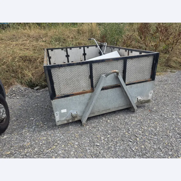 Trucks, Mobile Crushers, Loading Excavators, Mini Excavators-3