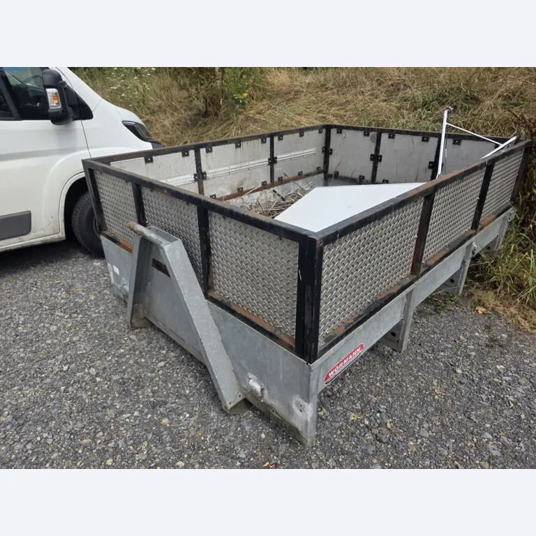 Trucks, Mobile Crushers, Loading Excavators, Mini Excavators-4