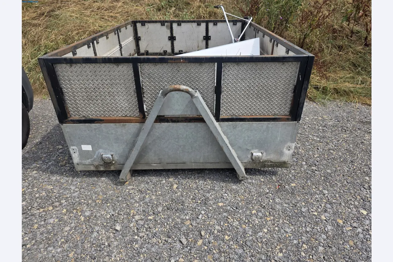 Trucks, Mobile Crushers, Loading Excavators, Mini Excavators-6