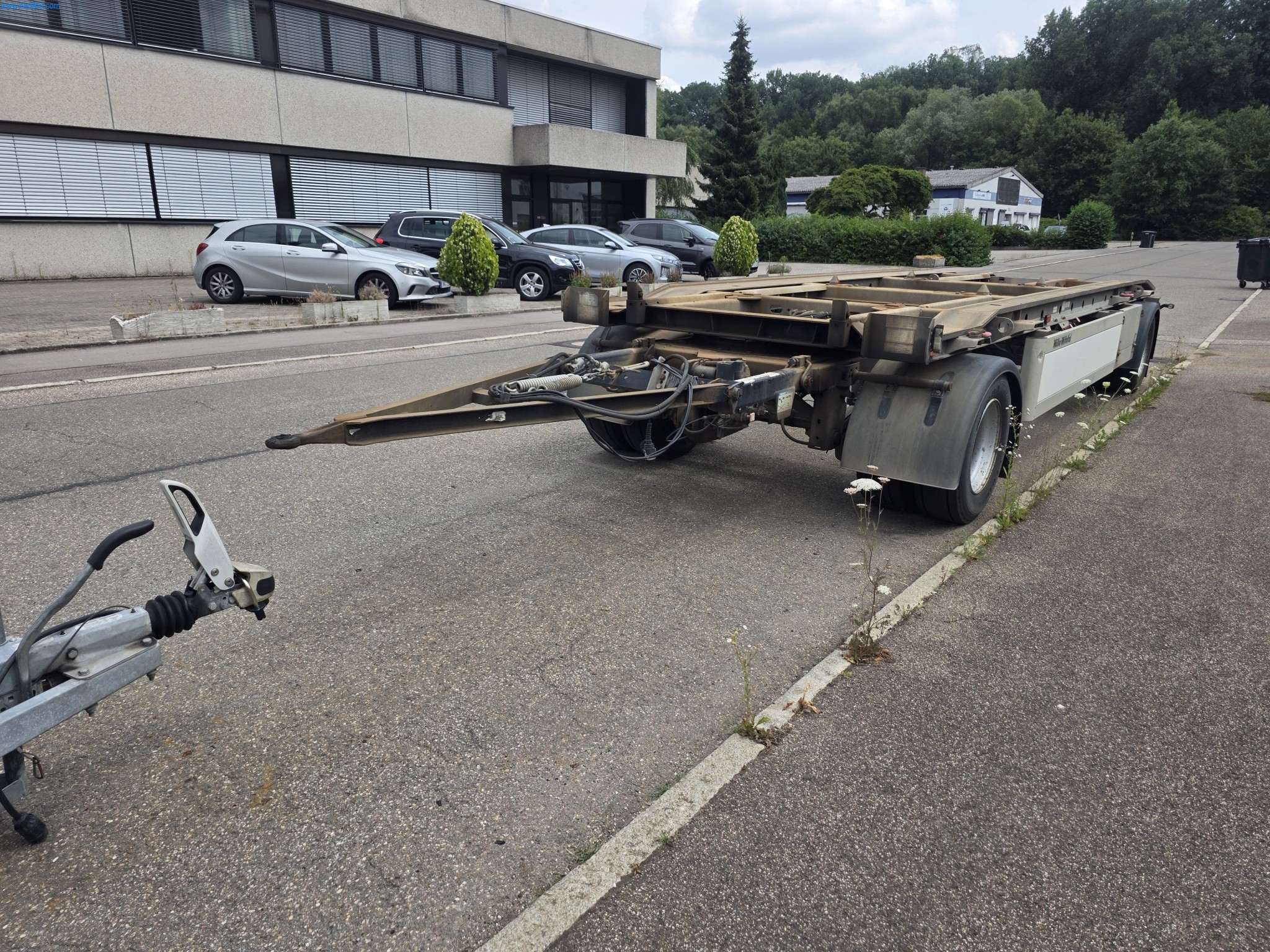 Trucks, Mobile Crushers, Loading Excavators, Mini Excavators-1