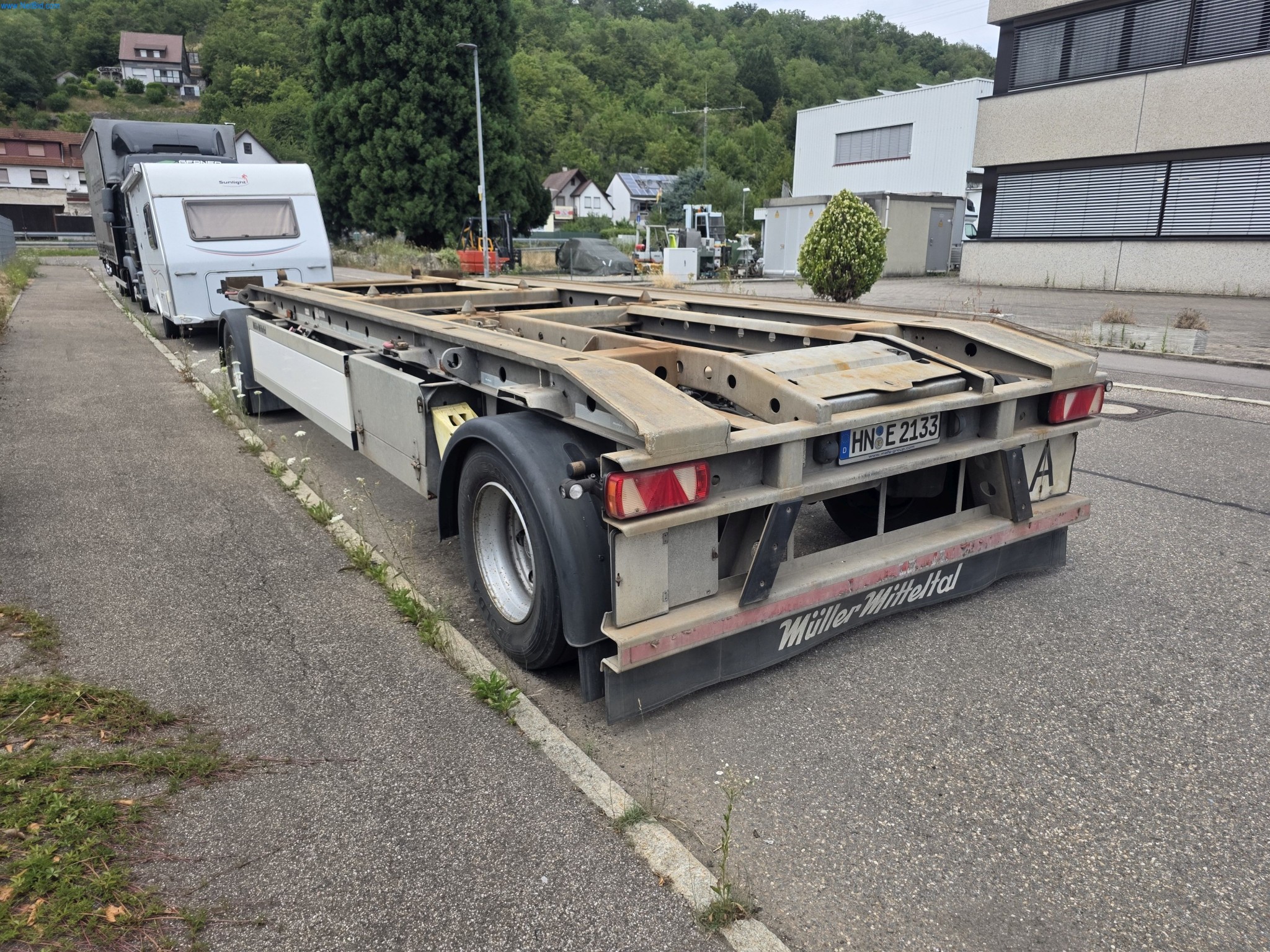 Trucks, Mobile Crushers, Loading Excavators, Mini Excavators-2