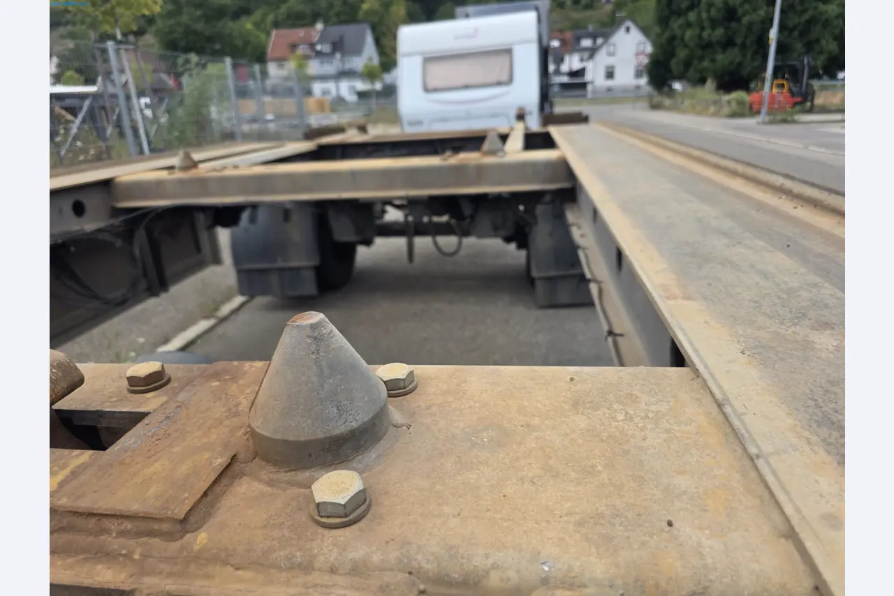 Trucks, Mobile Crushers, Loading Excavators, Mini Excavators-4