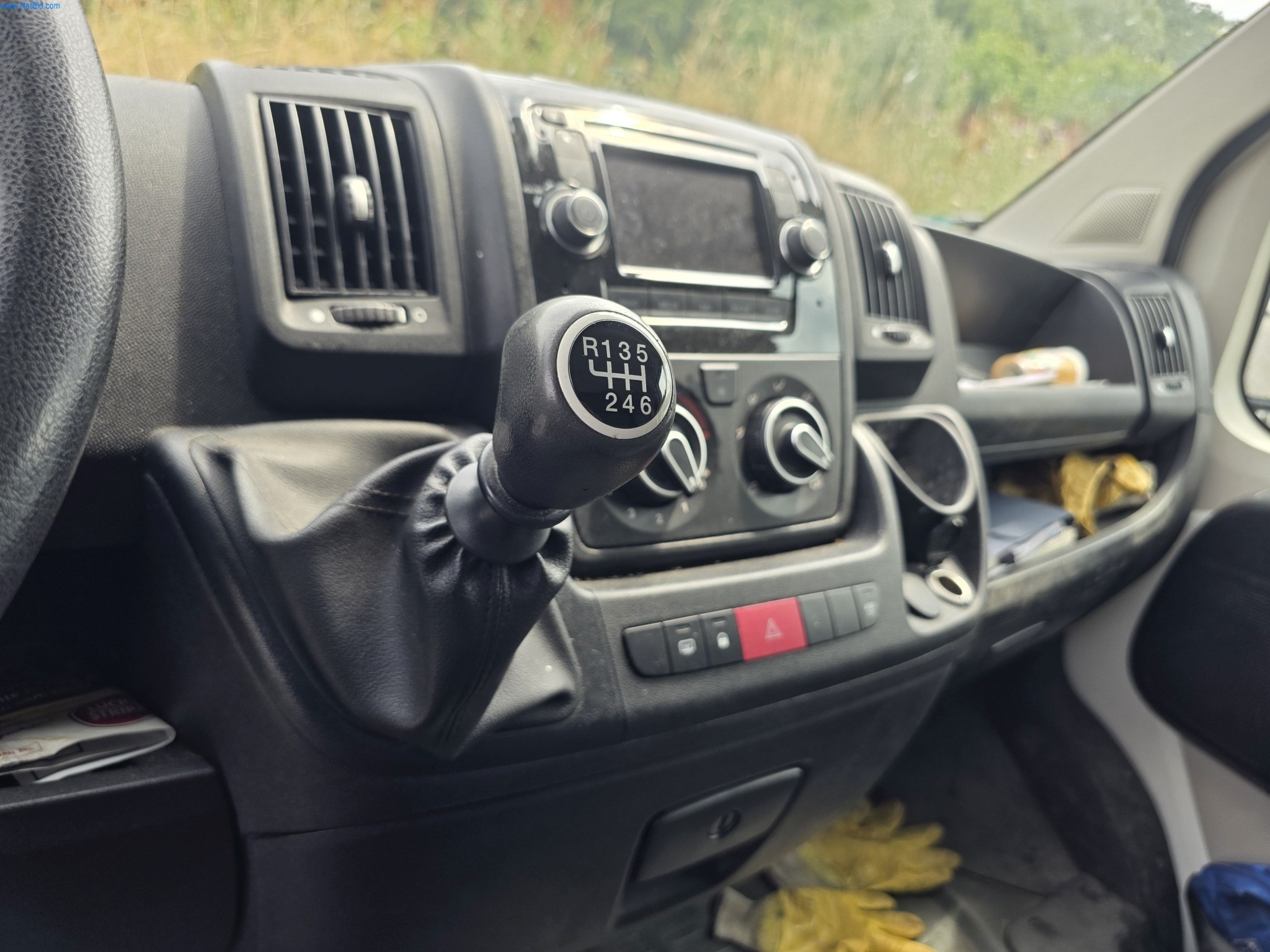 Trucks, Mobile Crushers, Loading Excavators, Mini Excavators-5