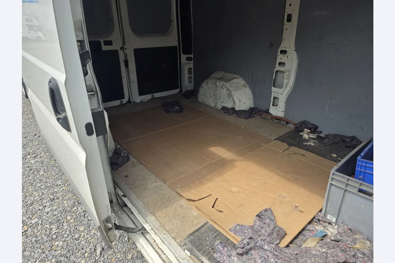 Trucks, Mobile Crushers, Loading Excavators, Mini Excavators-7