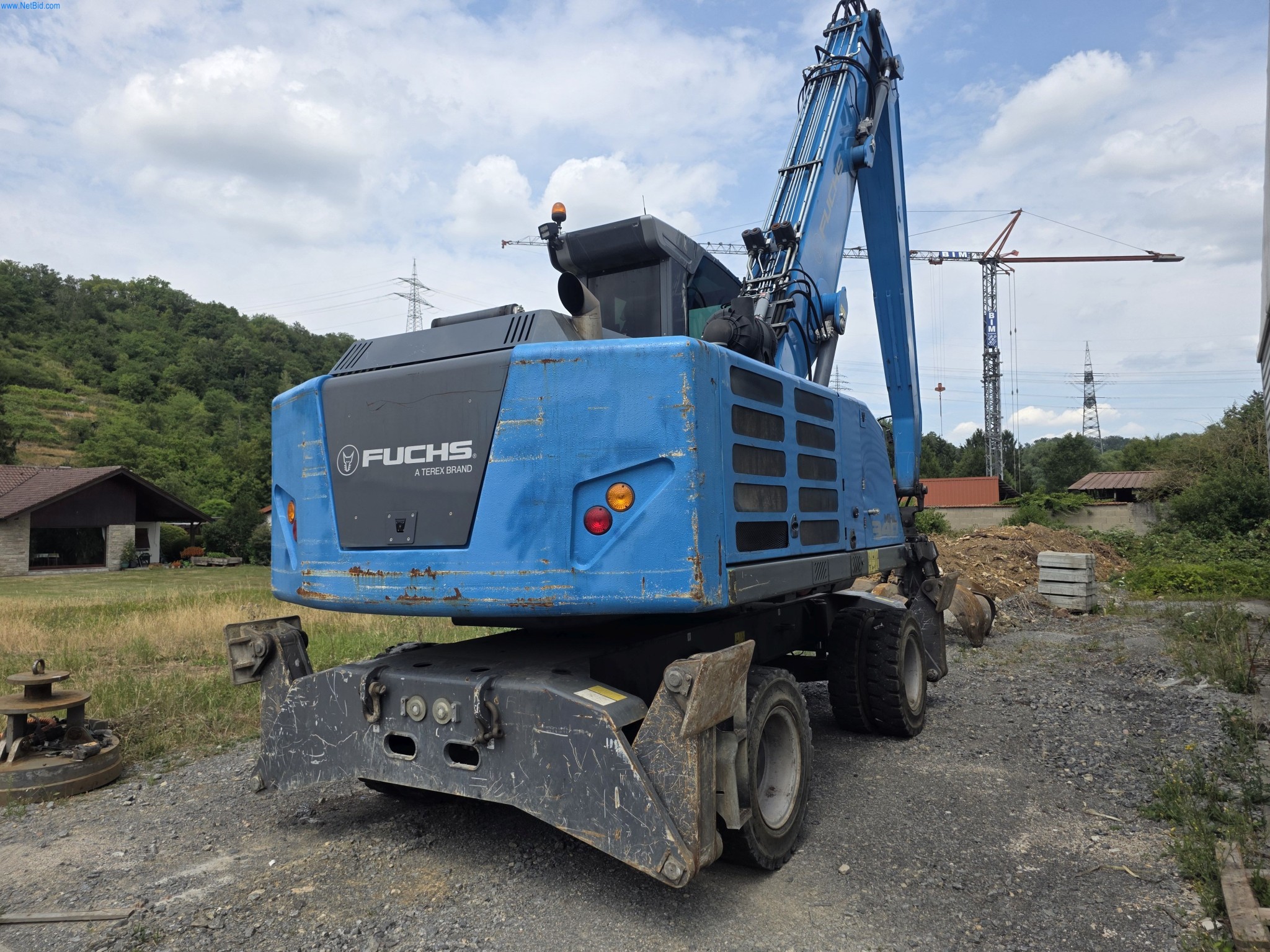 Trucks, Mobile Crushers, Loading Excavators, Mini Excavators-11