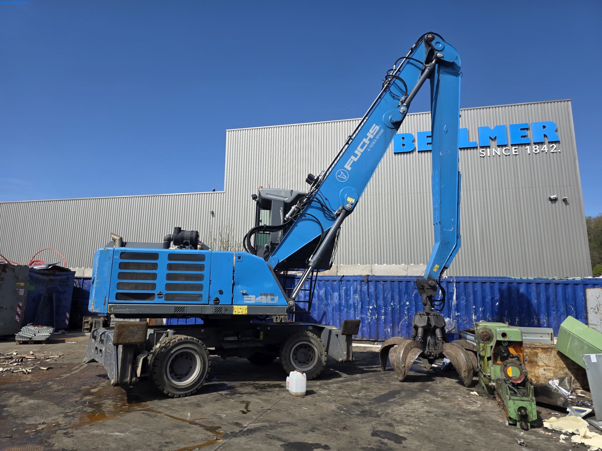 Trucks, Mobile Crushers, Loading Excavators, Mini Excavators-12