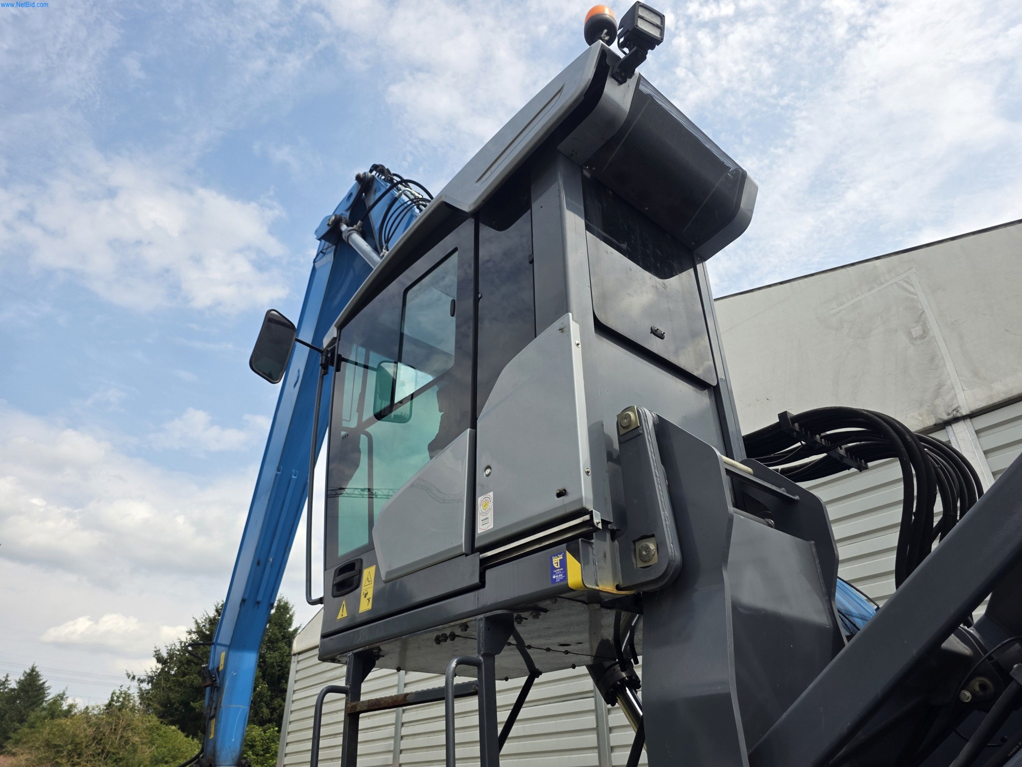 Trucks, Mobile Crushers, Loading Excavators, Mini Excavators-13