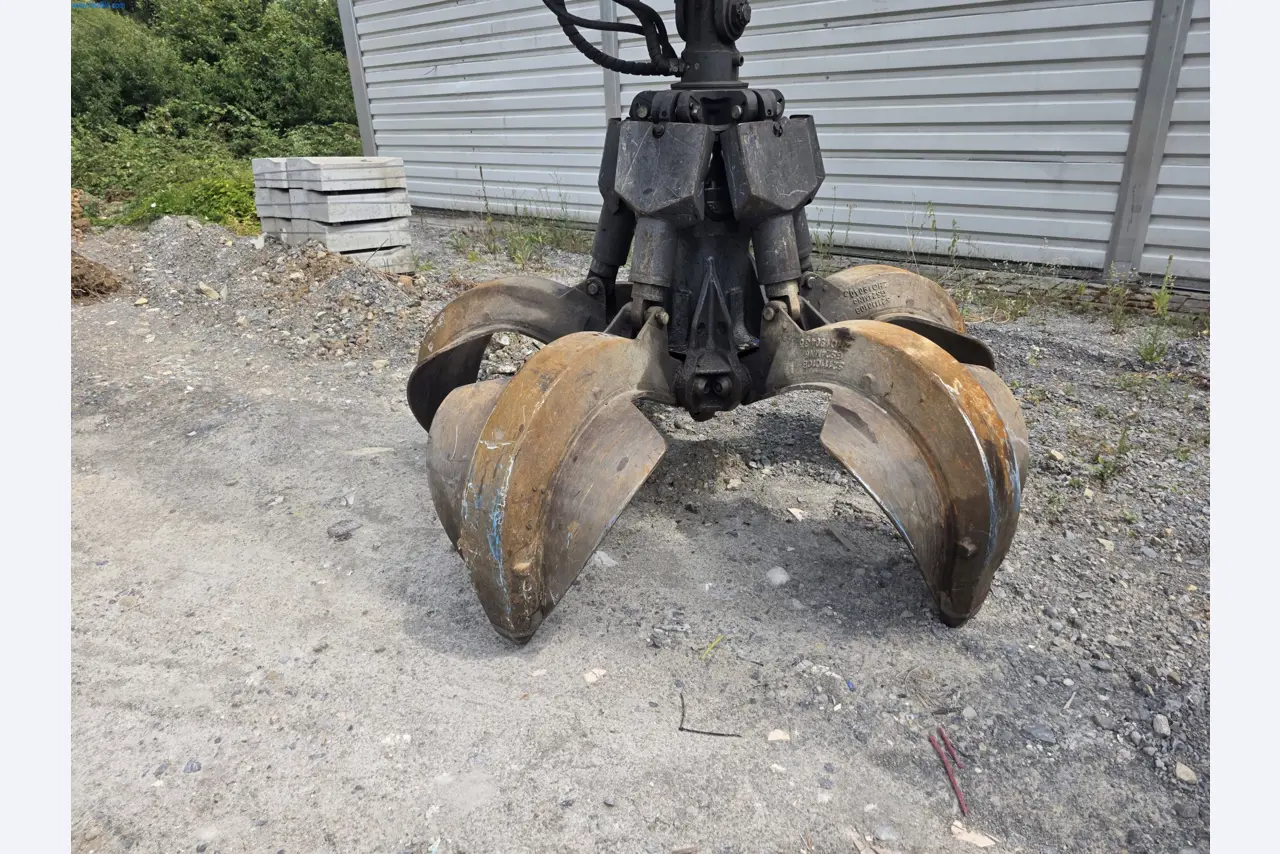 Trucks, Mobile Crushers, Loading Excavators, Mini Excavators-17