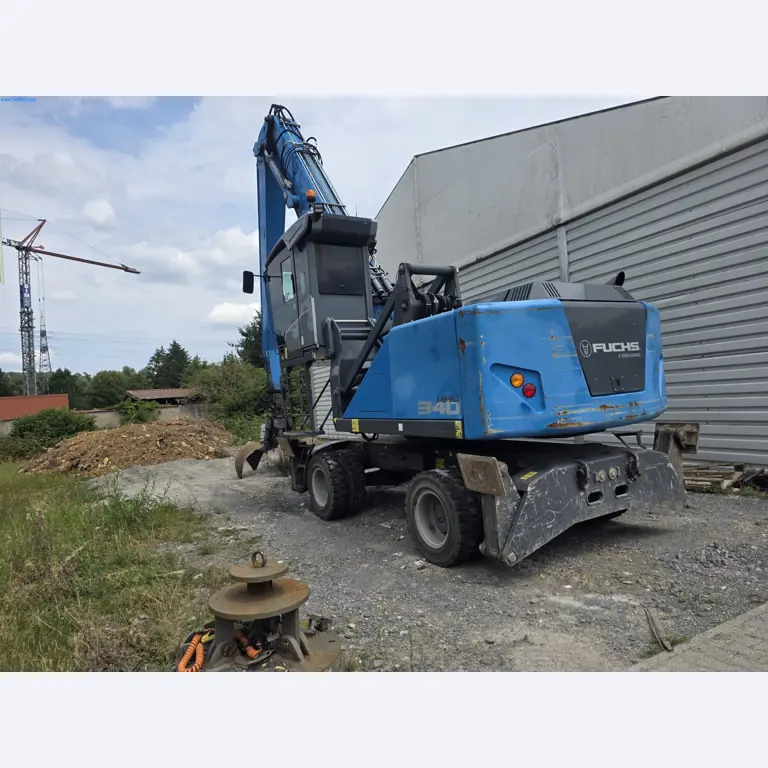 Trucks, Mobile Crushers, Loading Excavators, Mini Excavators-2
