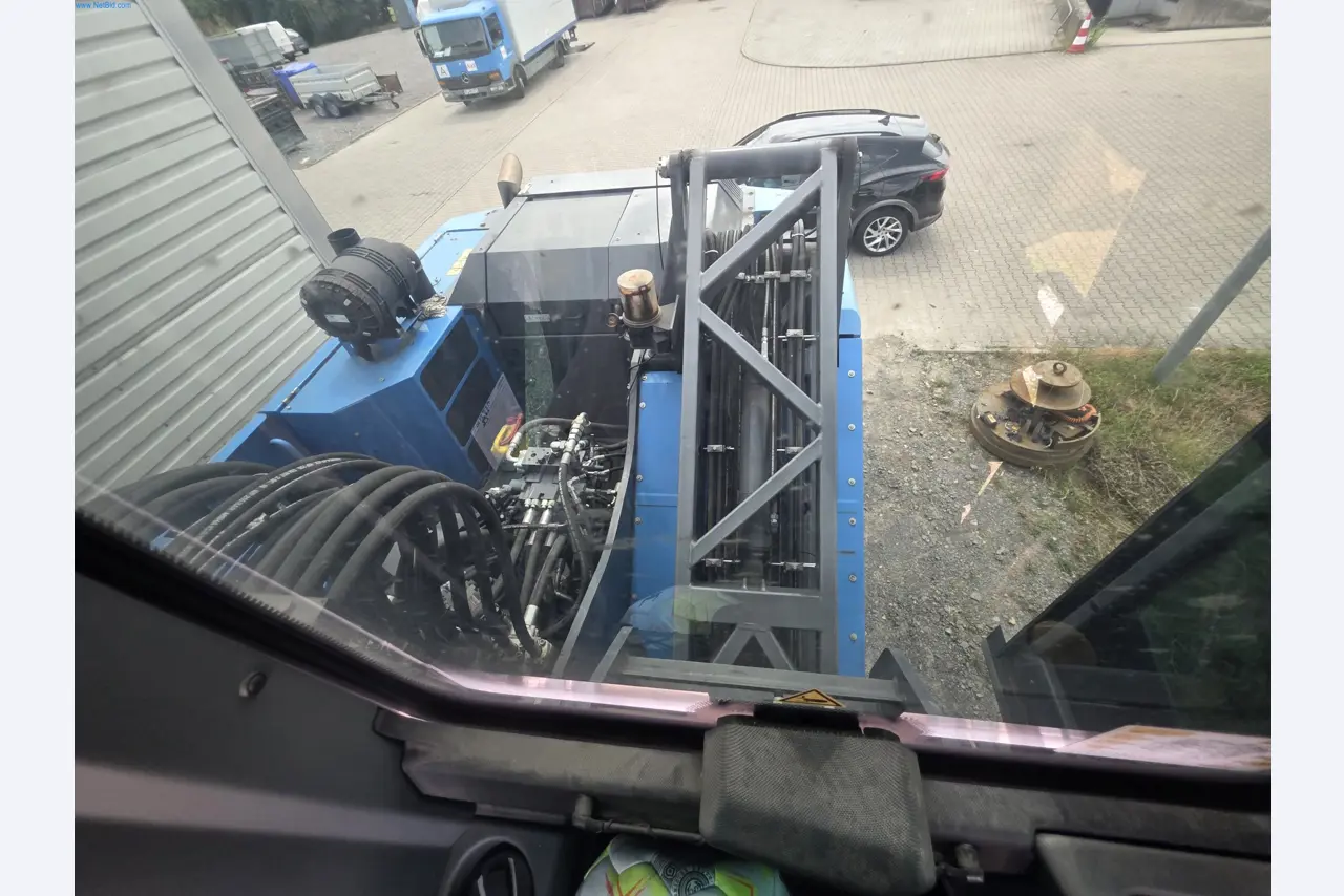 Trucks, Mobile Crushers, Loading Excavators, Mini Excavators-7