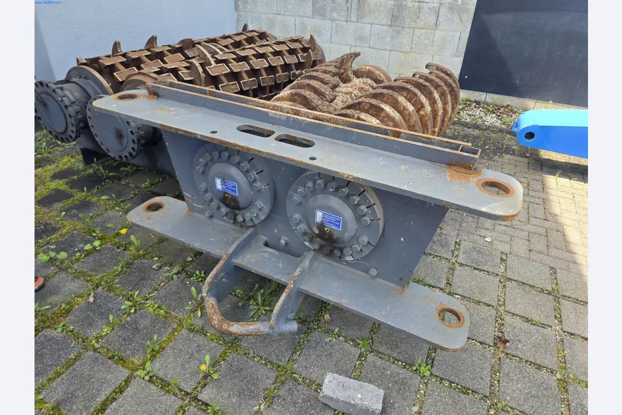 Trucks, Mobile Crushers, Loading Excavators, Mini Excavators-15