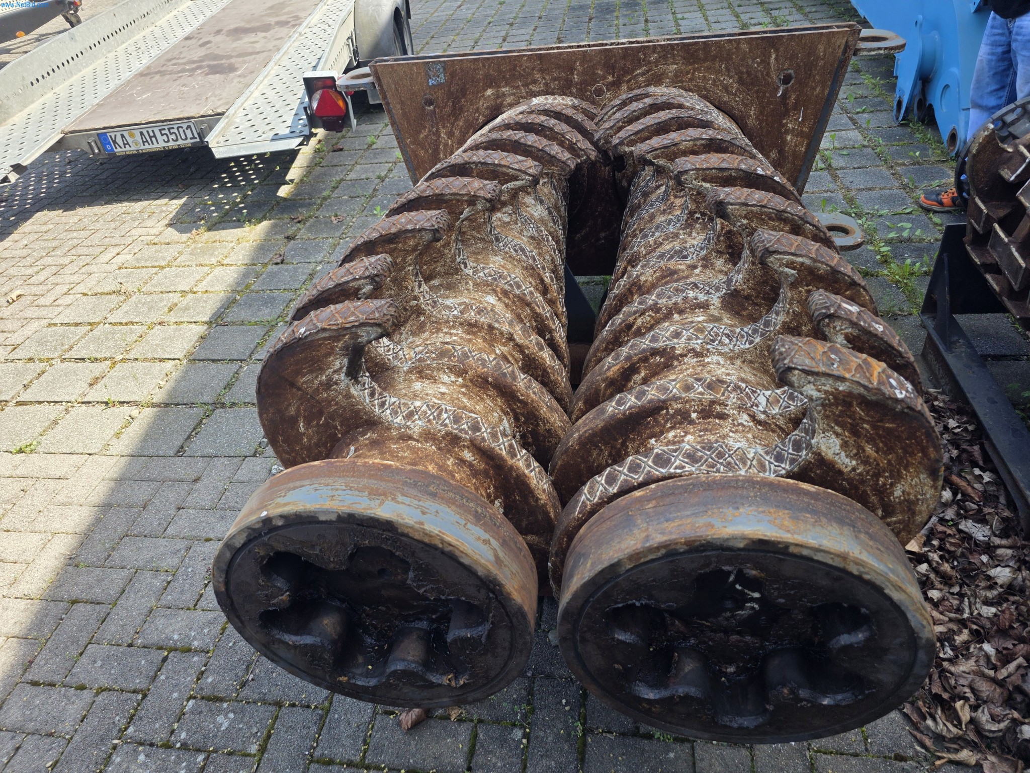 Trucks, Mobile Crushers, Loading Excavators, Mini Excavators-16