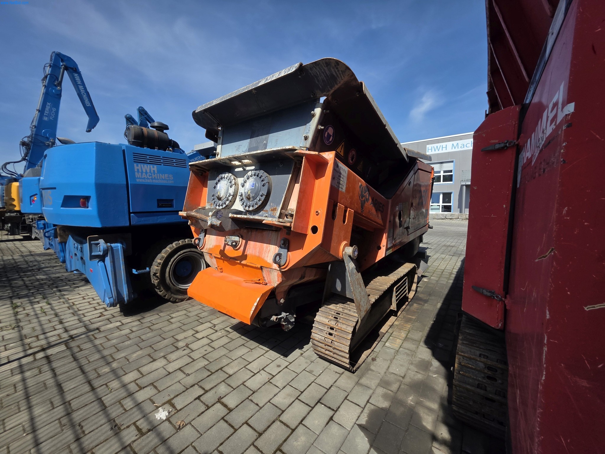 Trucks, Mobile Crushers, Loading Excavators, Mini Excavators-21