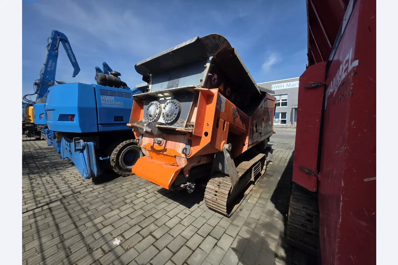 Trucks, Mobile Crushers, Loading Excavators, Mini Excavators-21