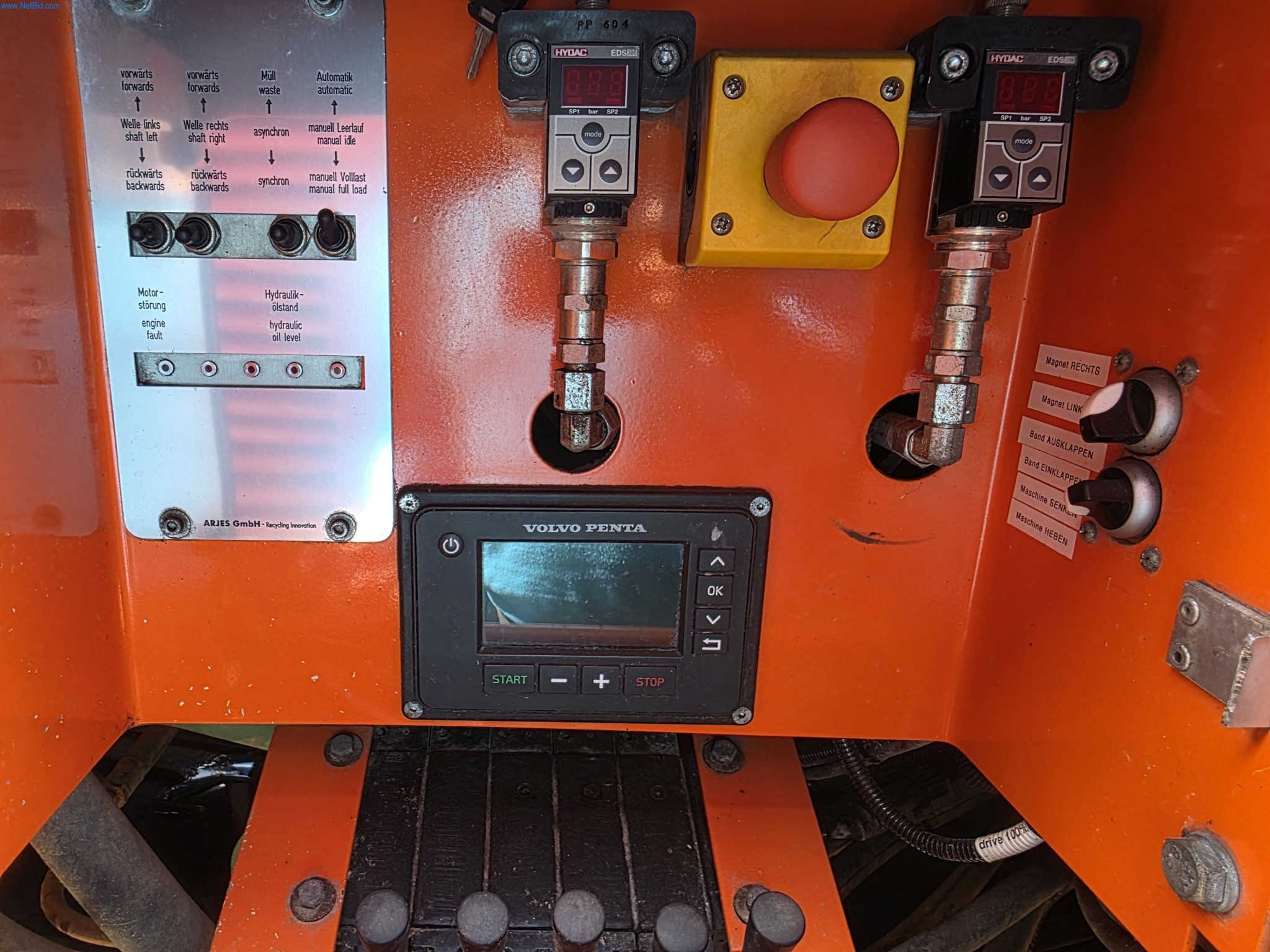 Trucks, Mobile Crushers, Loading Excavators, Mini Excavators-24