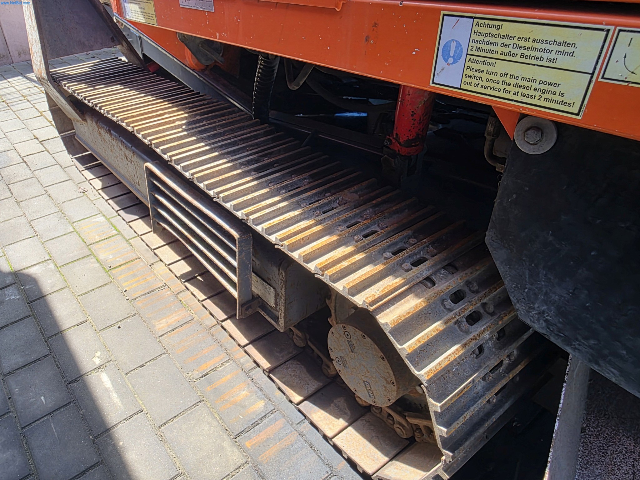 Trucks, Mobile Crushers, Loading Excavators, Mini Excavators-3