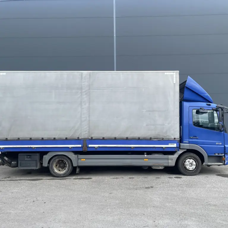 Lkw Mercedes- Benz 818L