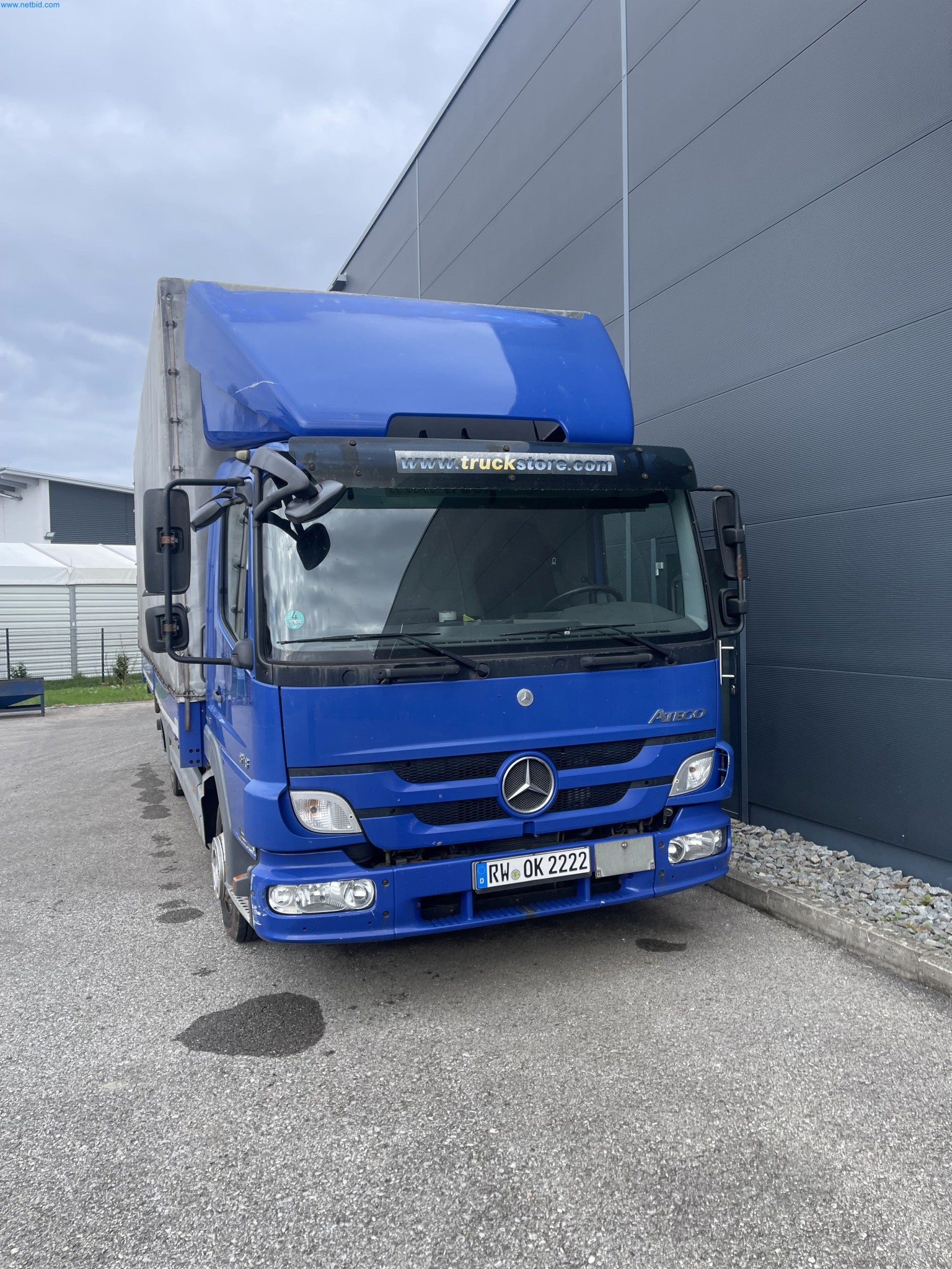 Truck Mercedes – Benz 818L – foto 2 – kavel bij NetBid, Schramberg