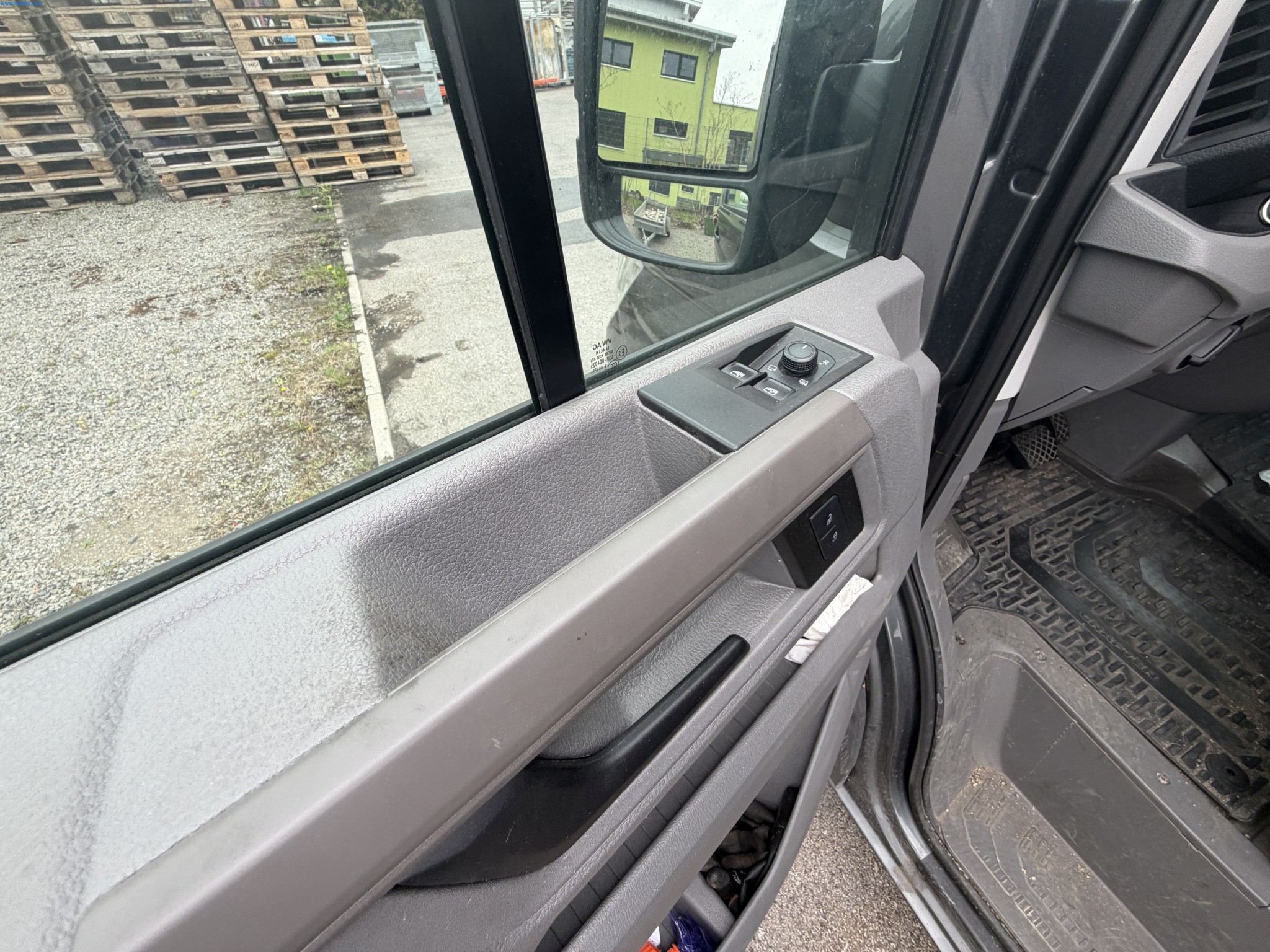 Van Volkswagen Crafter – foto 8 – kavel bij NetBid, Schramberg
