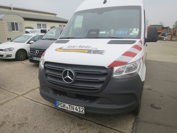 Machinery and equipment of a fiber-optic construction company-9