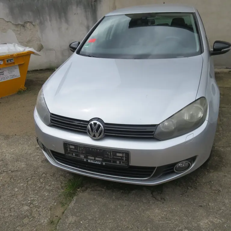 voiture particulière VW Golf