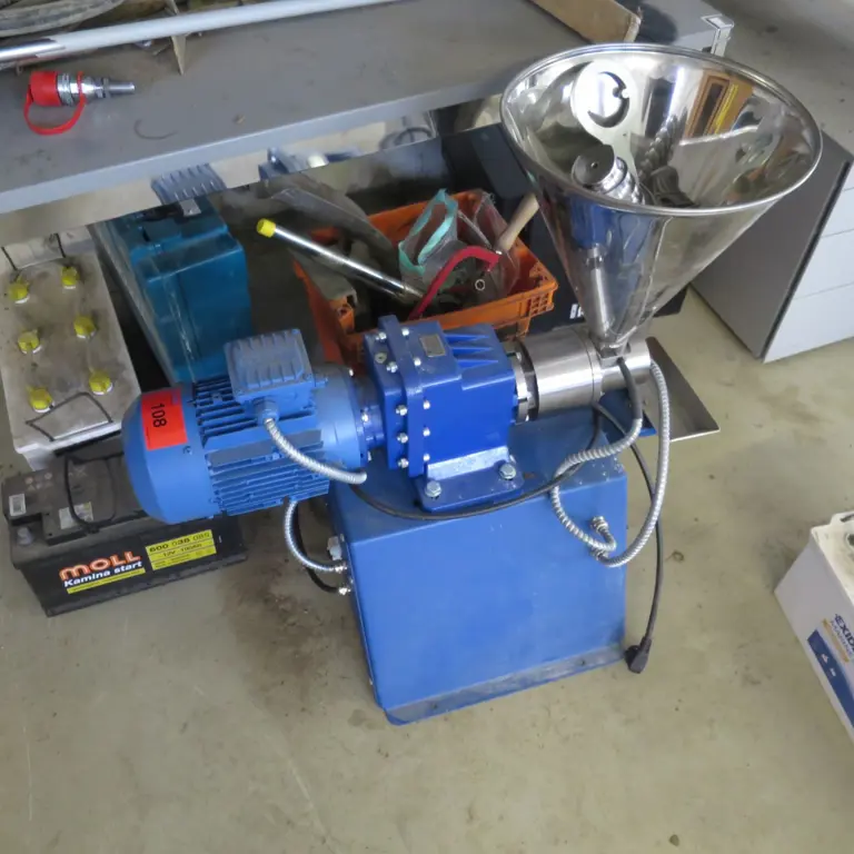 elektrický drtič granulátu Elektromotor Simon TRC03