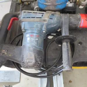 Elektrické příklepové kladivo Bosch Professional GB15-40