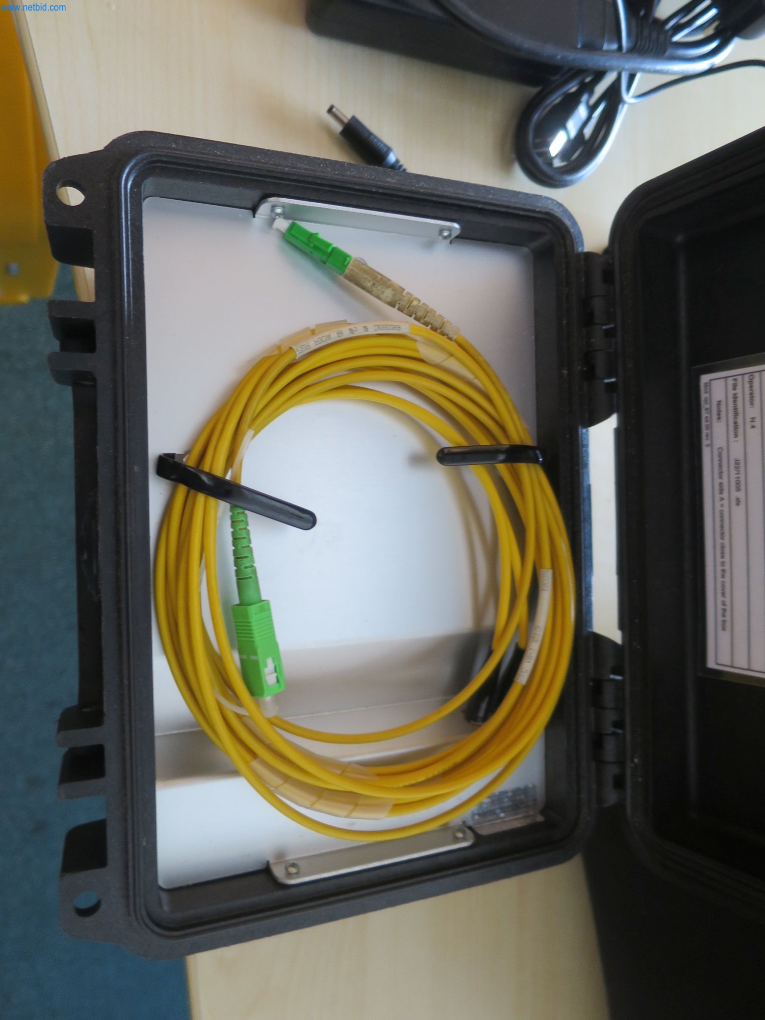 Machines et matériel d'une entreprise de construction spécialisée dans la fibre optique-2