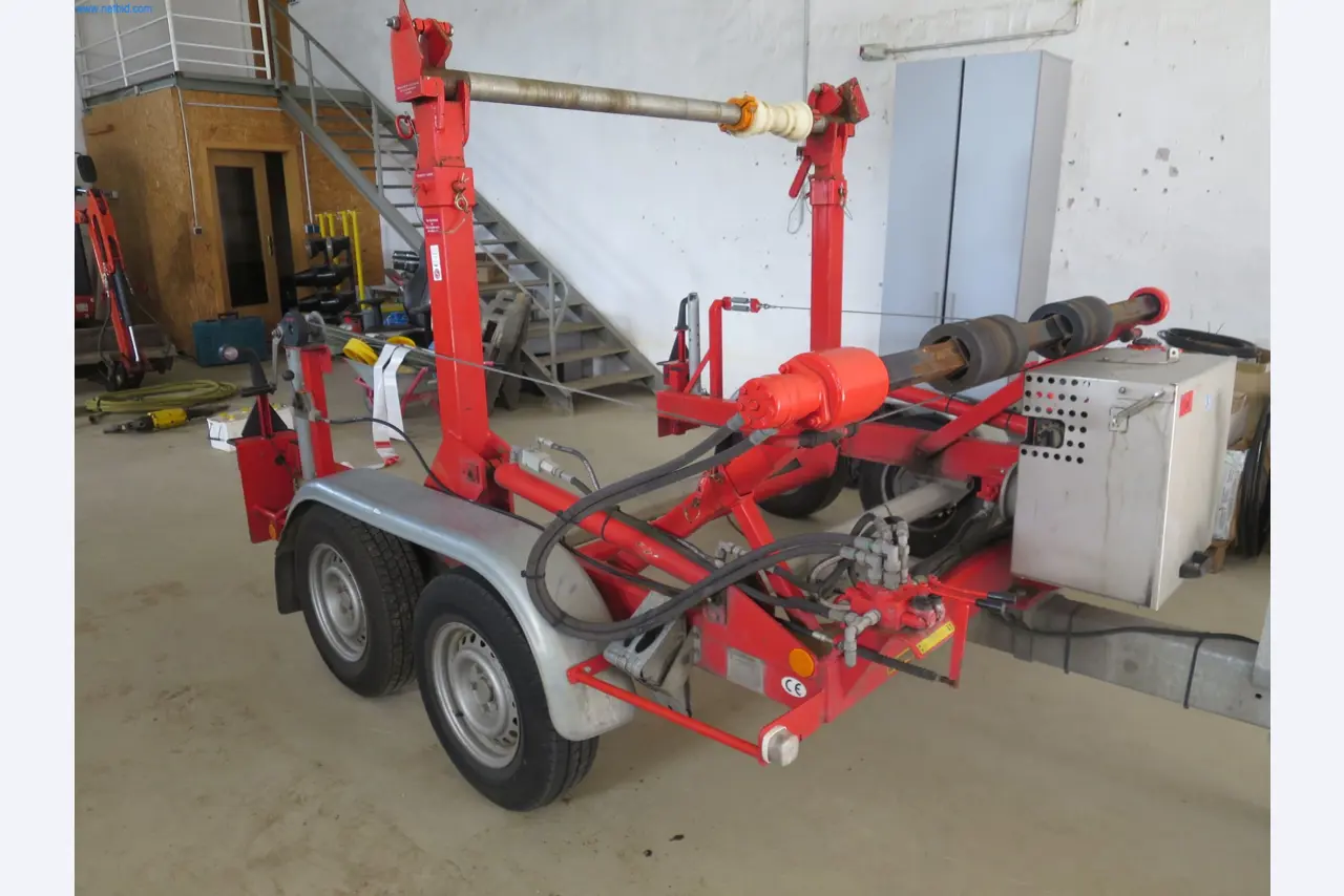 Machines et matériel d'une entreprise de construction spécialisée dans la fibre optique-3