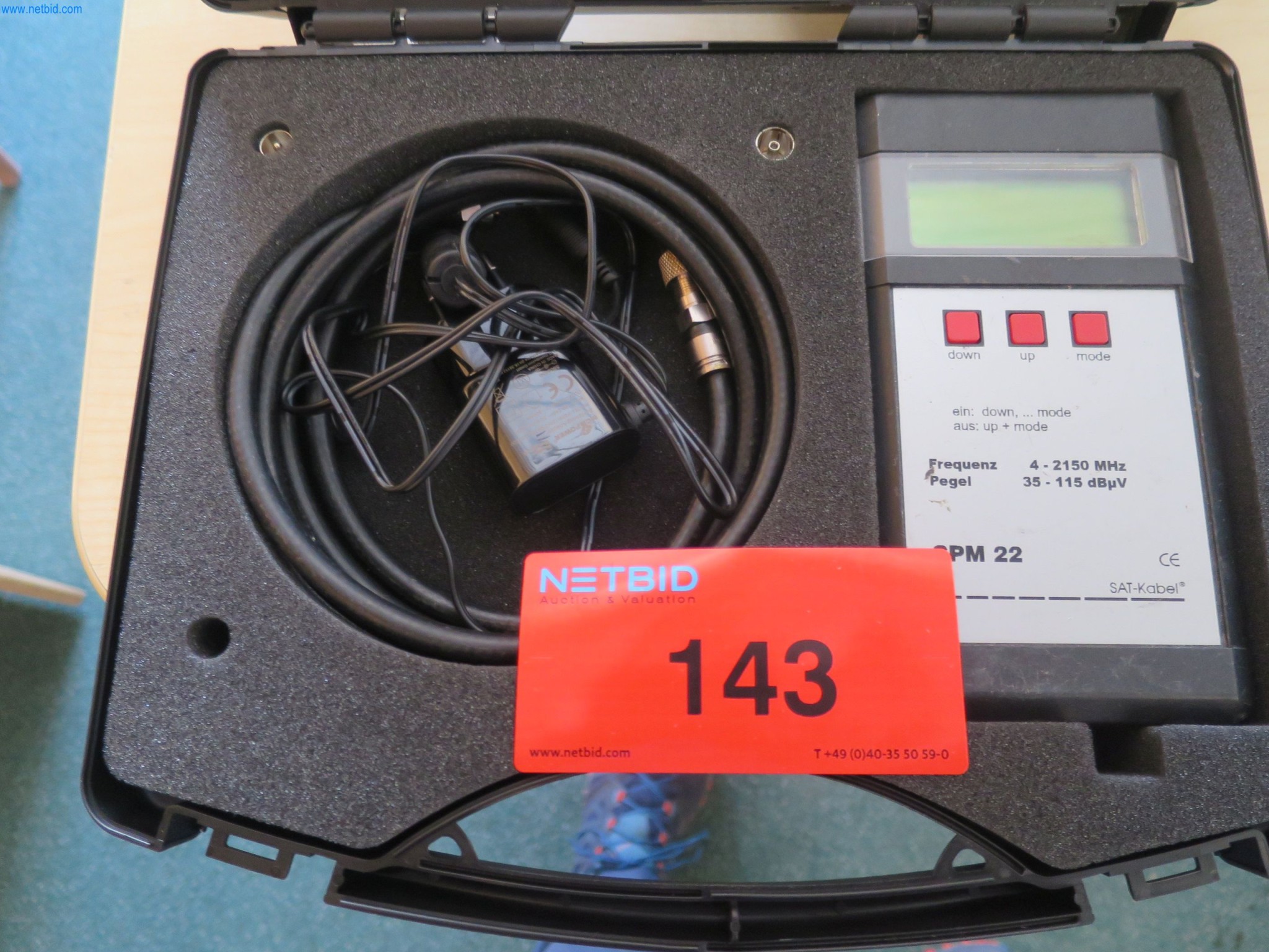 Machines et matériel d'une entreprise de construction spécialisée dans la fibre optique-1