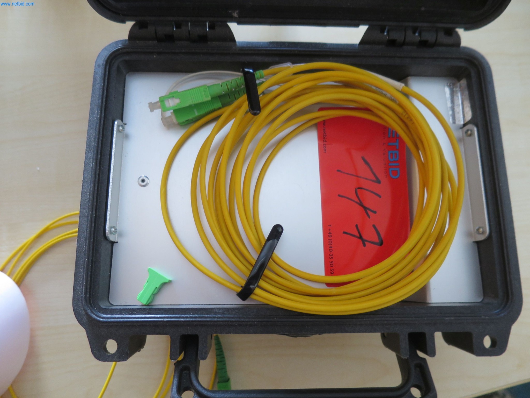 Machines et matériel d'une entreprise de construction spécialisée dans la fibre optique-1