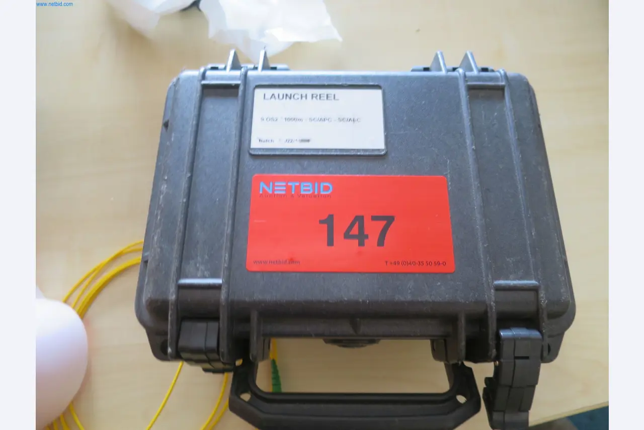 Machines et matériel d'une entreprise de construction spécialisée dans la fibre optique-2