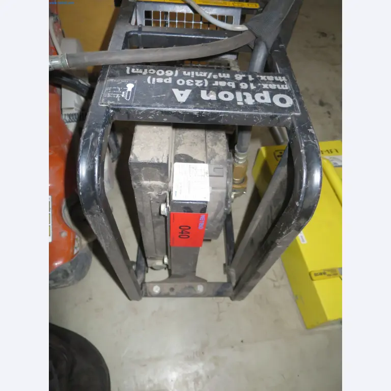 Machines et matériel d'une entreprise de construction spécialisée dans la fibre optique-2