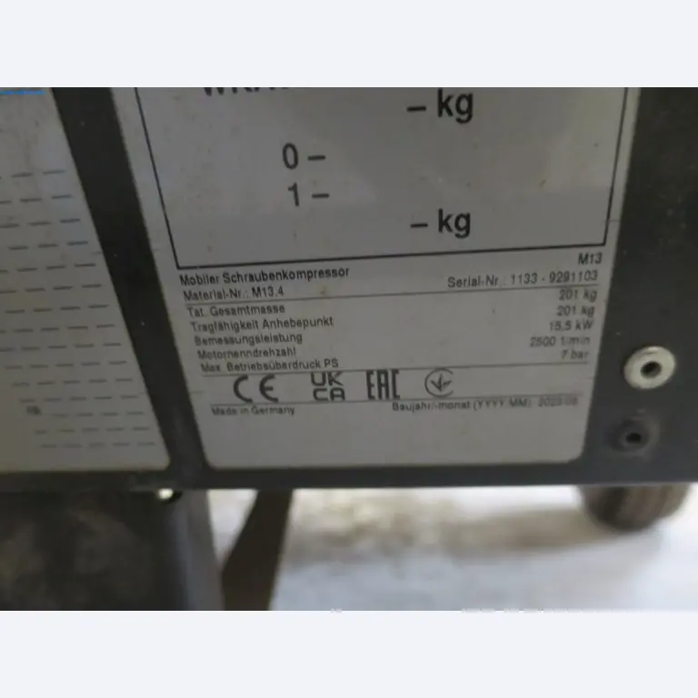 Machines et matériel d'une entreprise de construction spécialisée dans la fibre optique-6