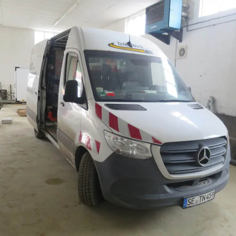 Camionnette à caisse fermée Mercedes-Benz Sprinter