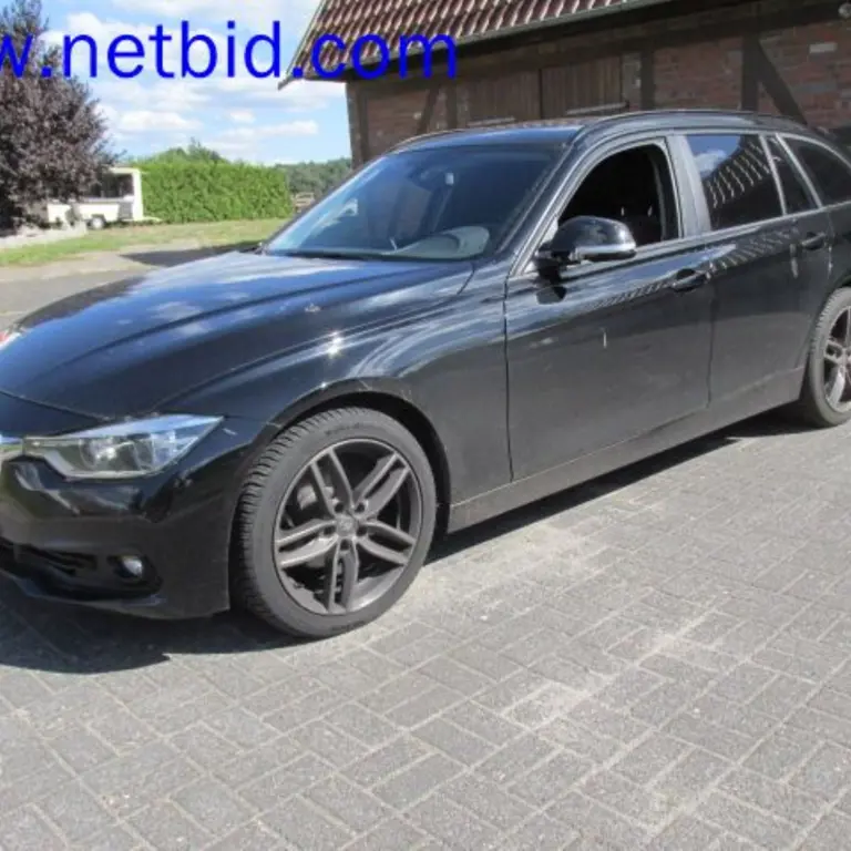 Pkw BMW 320i Touring