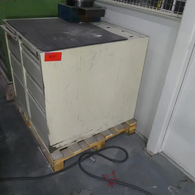 2 Drawer cabinet