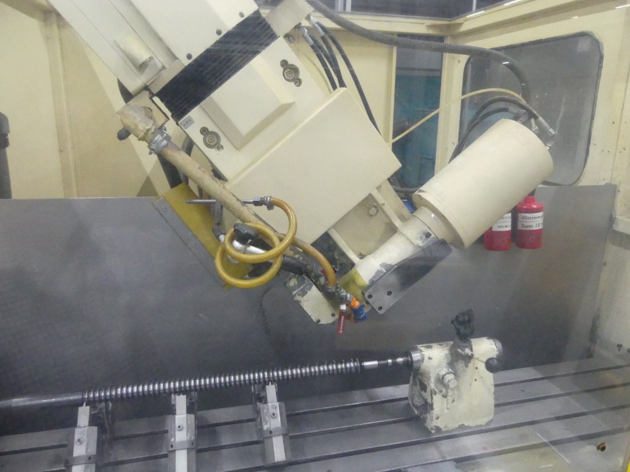 Centros de mecanizado, máquinas para trabajar el metal y líneas de producción de la industria del automóvil-4